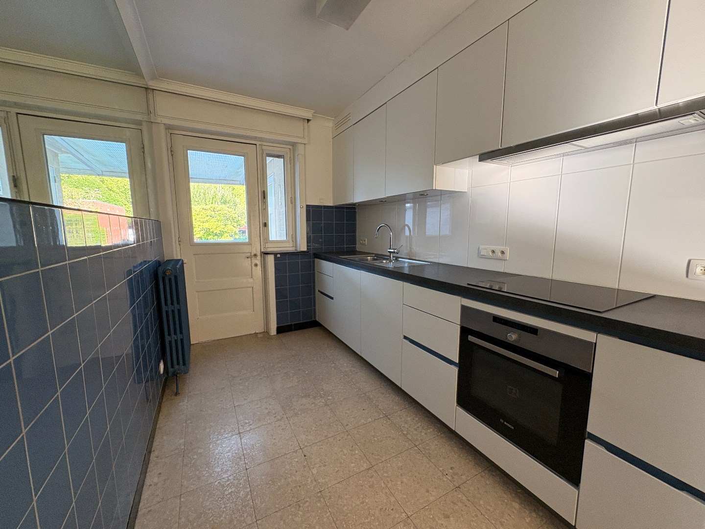 Bel-étage met 2 slaapkamers, garage en tuin! - foto 5