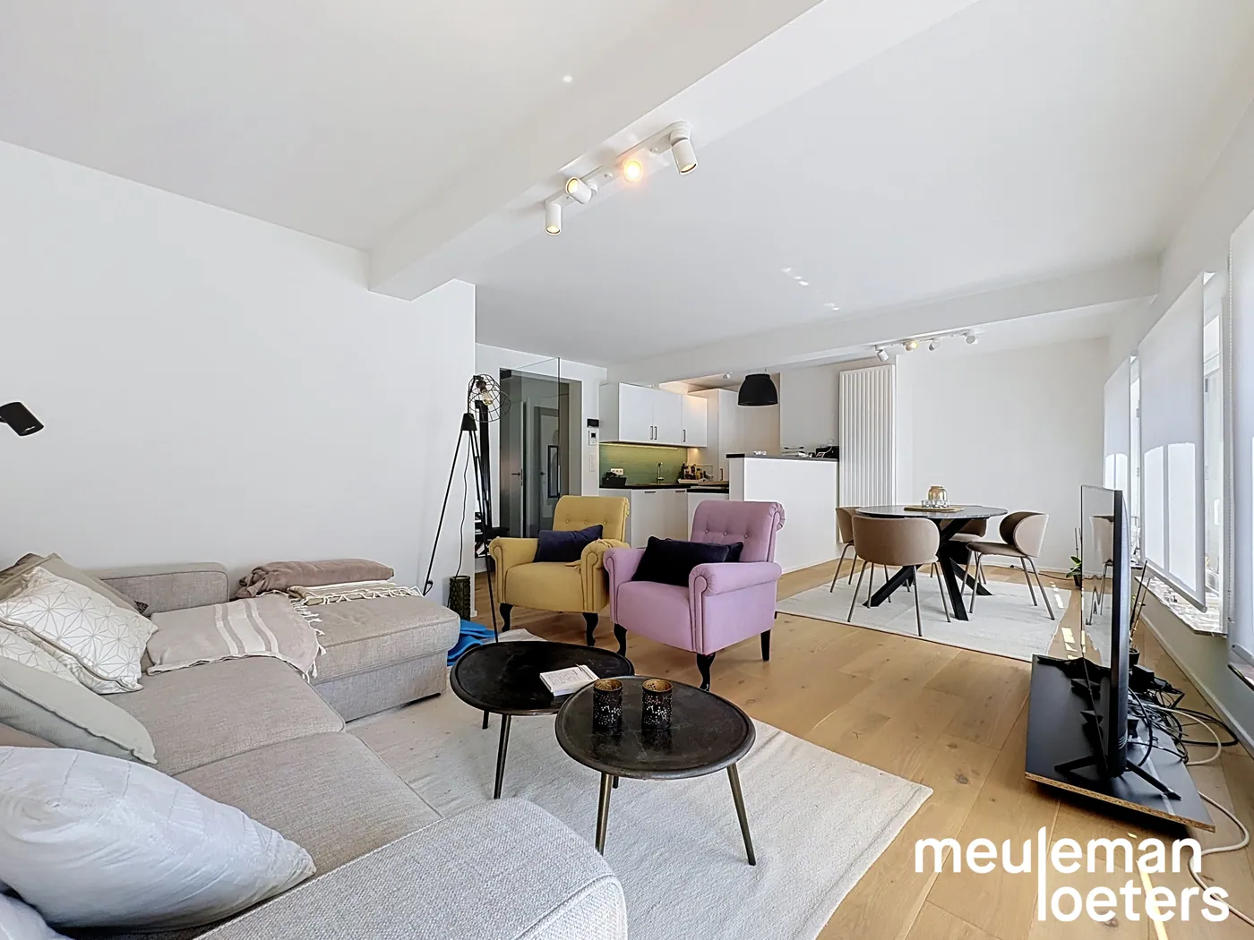 Gerenoveerd appartement in hartje Brugge - foto 3