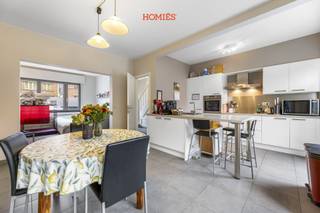 Graag stellen wij u deze instapklare woning voor in het gegeerde Heverlee. De woning is gelegen op wandelafstand van faciliteiten zoals een een...