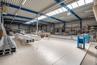 Op zoek naar een strategisch gelegen bedrijfsruimte met flexibele huurmogelijkheden?In de KMO-zone Kloosterveld bieden wij een industriehal van 1.615...