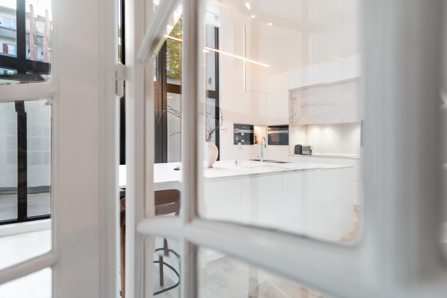 Luxueus wonen op toplocatie met garage - foto 4