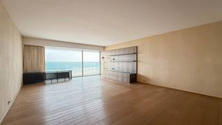 Exclusive apartment on the seafront promenade in Het Zoute...
