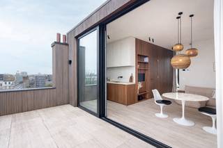 PLAN UW BEZOEK VIA VOLGENDE LINK: https://listed.mijnhuurprofiel.be/whise/7556099Stijlvol wonen op één van de meest hippe locaties van Antwerpen?...