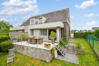 TROEF: de energiezuinige woning is super geïsoleerd (vloer, spouw en dak en isolatie), overal dubbel HR+ glas, CV op aardgas HR+, ventilatiesysteem...
