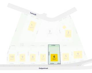 In een rustige, groene straat op slechts 2 kilometer van de Markt van Oudenaarde vind je deze vrijstaande nieuwbouwwoning. Je woont hier in een landelijke sfeer, omringd door bomen, met alle voorzieningen binnen handbereik. Ideaal voor wie op zoek is naar rust, ruimte en comfort zonder in te boeten op bereikbaarheid.

De woning heeft een moderne architectuur en is uitgerust met moderne technieken die bijdragen aan een duurzaam en energiezuinig leven. De inkomhal verwelkomt je met een apart gastentoilet. De lichtrijke leefruimte met open eetkamer en salon sluit naadloos aan op de open keuken, die je volledig naar eigen smaak kan inrichten. Aansluitend is er een bureauruimte. De inpandige garage en ruime berging zorgen voor extra comfort en praktische opbergruimte.

Op de verdieping bevinden zich 4 volwaardige slaapkamers, 2 badkamers en een dressing. De west gerichte tuin is perfect om volop te genieten van de avondzon en de rust die deze locatie biedt.

Dankzij de combinatie van een warmtepomp, vloerverwarming en zonnepanelen haal je een E-peil van E20. Bovendien heb je als koper de vrijheid om zelf de afwerkingsmaterialen te kiezen voor keuken, badkamer, vloeren en binnendeuren, zodat je deze woning helemaal kan afstemmen op jouw persoonlijke stijl en wensen.

Benieuwd naar deze unieke woning in Oudenaarde? Neem gerust contact met ons op en ontdek alle mogelijkheden.