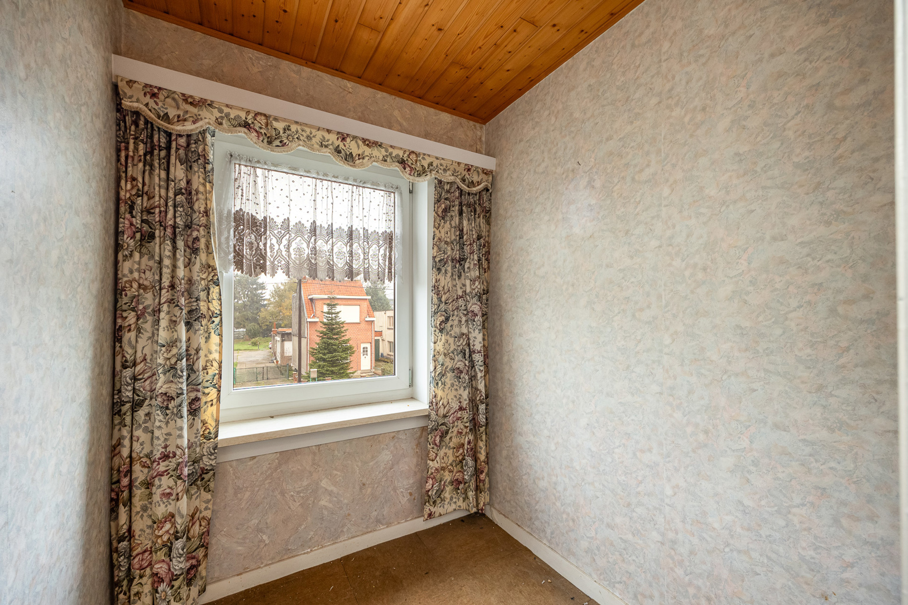 Centraal gelegen woning met 3-4 slpk, grote tuin met achteringang - foto 5