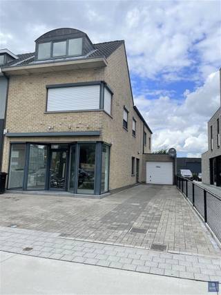 Commercial for rent in Beveren-Kruibeke-Zwijndrecht