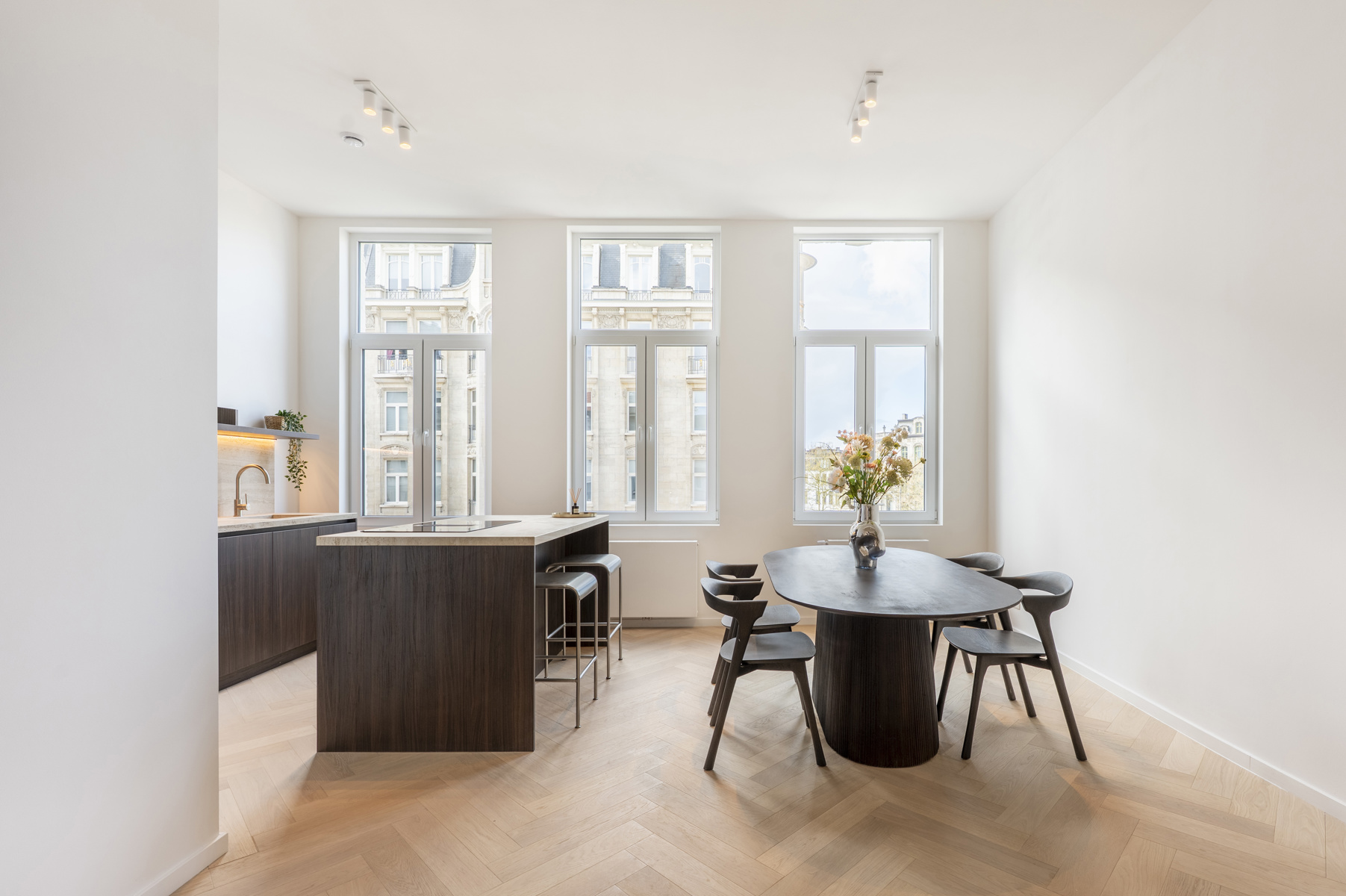 Recent gerenoveerde duplex met 3 slaapkamers op toplocatie - foto 2