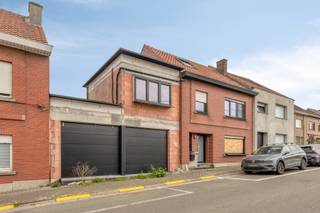 Super gelegen 2-gevel op een boogscheut van de autosnelweg E40, het treinstation van Liedekerke en Denderleeuw en scholen in de onmiddellijke...