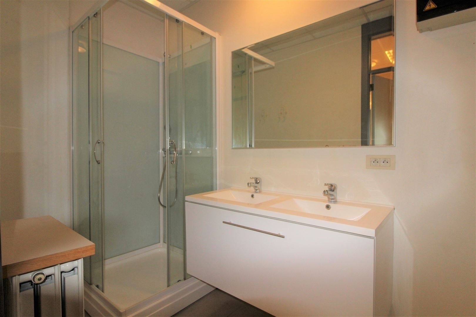 Gezellige 3 Slaapkamer appertement in Hartje Kortrijk - foto 5