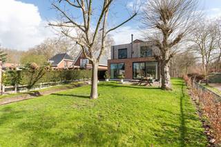 Are you looking for a unique combination of peace, modern comfort and sustainability? This beautifully renovated home (2025) at Riddermoerstraat 14 in Branst offers everything you are looking for. Located a stone's throw from the center of Branst and the beautiful Scheldt dikes, you can enjoy endless walking and cycling tours in nature here.Durability & High Quality FinishThanks to a total renovation, this house has an EPC label A. The house is fully future-proof with a geothermal heat pump, solar panels and floor heating. The stylish liquid floor throughout the house and the use of high-quality materials provide a luxurious look.Layout of the houseGround floor: Entrance hall with guest toilet, a spacious open kitchen and an adjoining, bright living space. Large windows offer stunning views of the garden and surrounding nature.First floor: 4 spacious bedrooms and 2 modern bathrooms. The master bedroom has an ensuite bathroom.Storage space: A large crawl cellar under the entire house and a spacious attic.Garden with large warehouse (100 m²)The house is located on a spacious plot with a deep garden. At the back, you will find a spacious 100 m² warehouse, an ideal asset for the self-employed, hobbyists or as extra storage space.In short: A ready-to-move-in, ultra-modern home in a prime location in Branst!For more information, please contact Dewaele Vastgoed. Register of measures: no