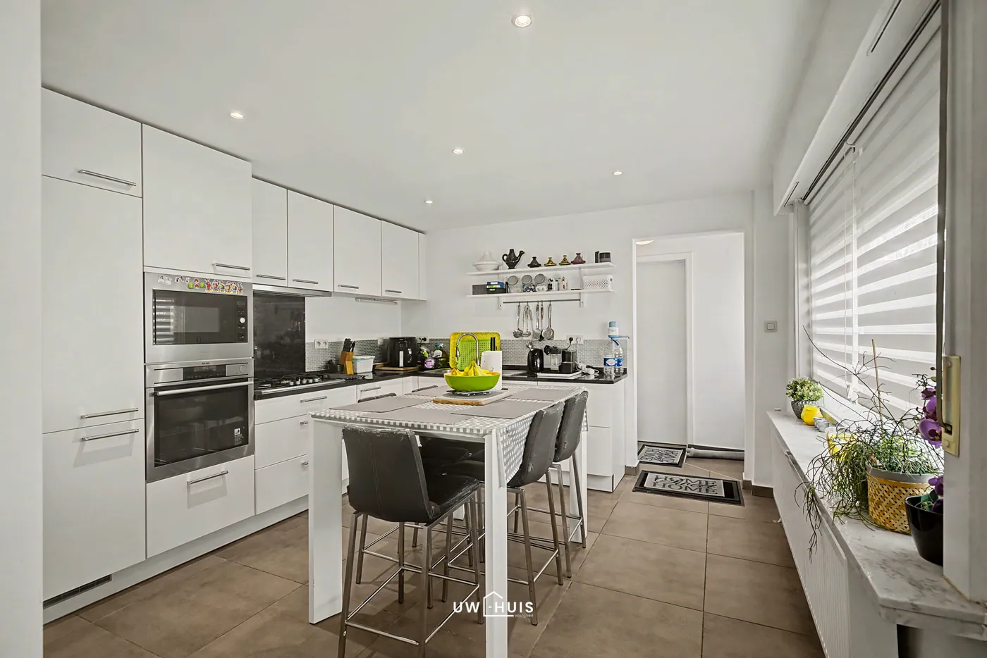 Semi-detached house in Beveren with garden, garage, 5 bedrooms, and EPC B in a prime location! - photo 5