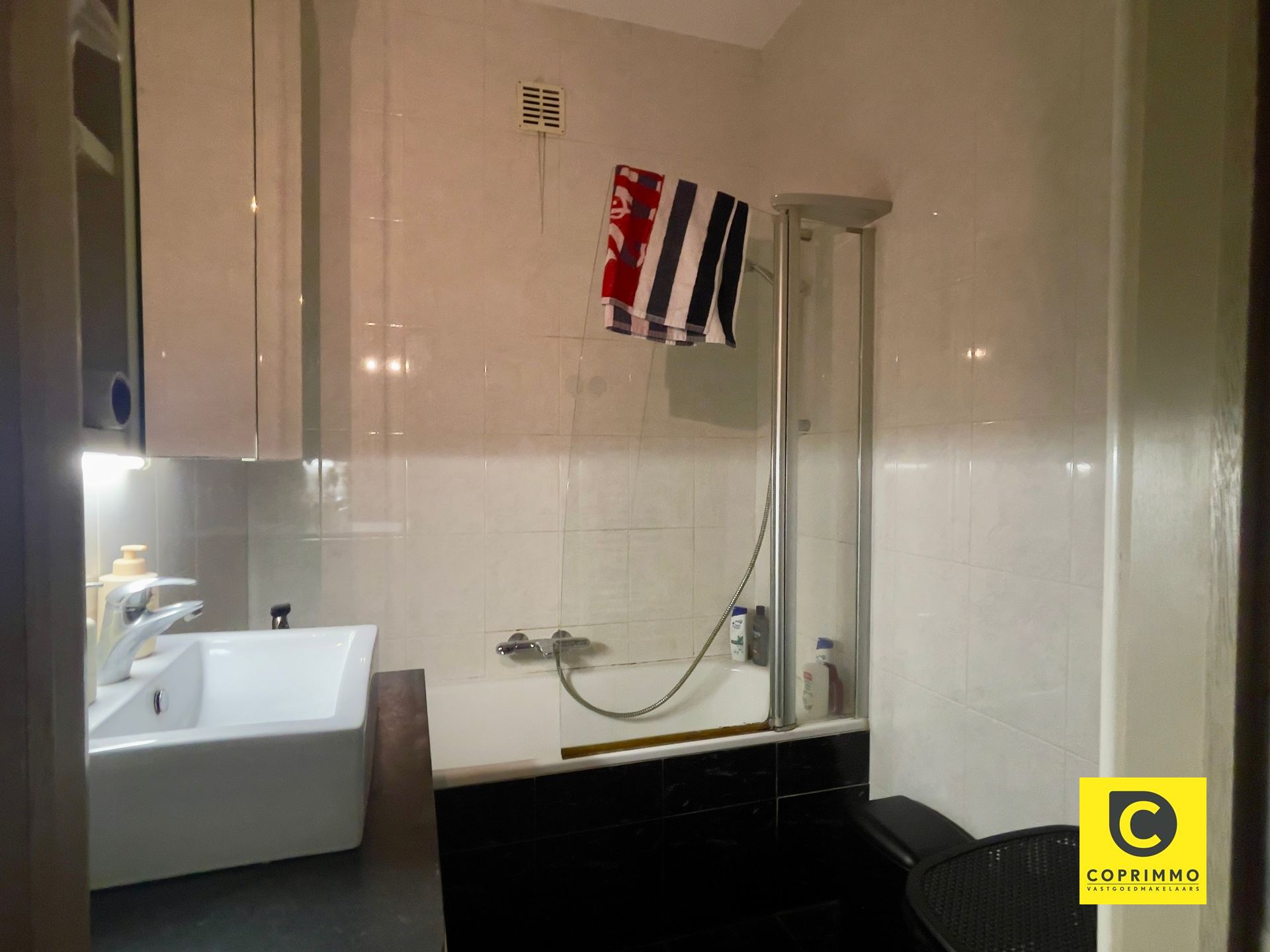 Verzorgd en aangenaam gelegen 2-slaapkamer appartement in Wilrijk - foto 5