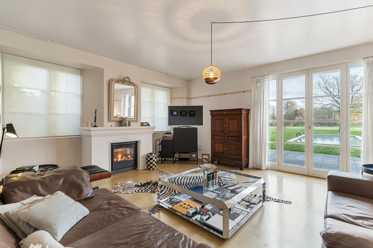 Luxueuze villa met zwembad en handelsruimte te Beverst - foto 4