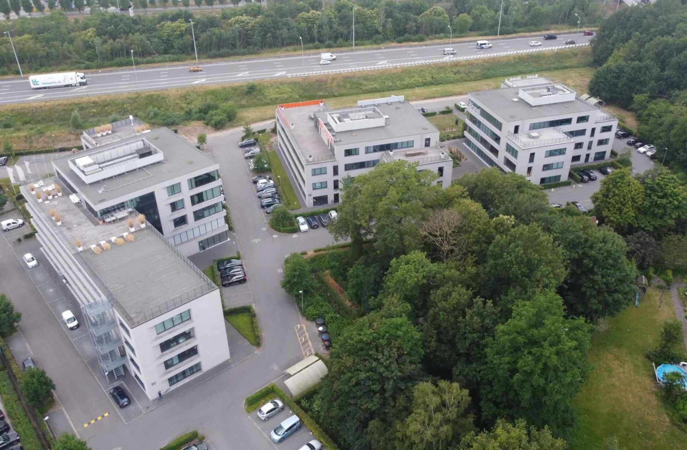 Kantoor 660 m²  te huur op de 2de verdieping - foto 4