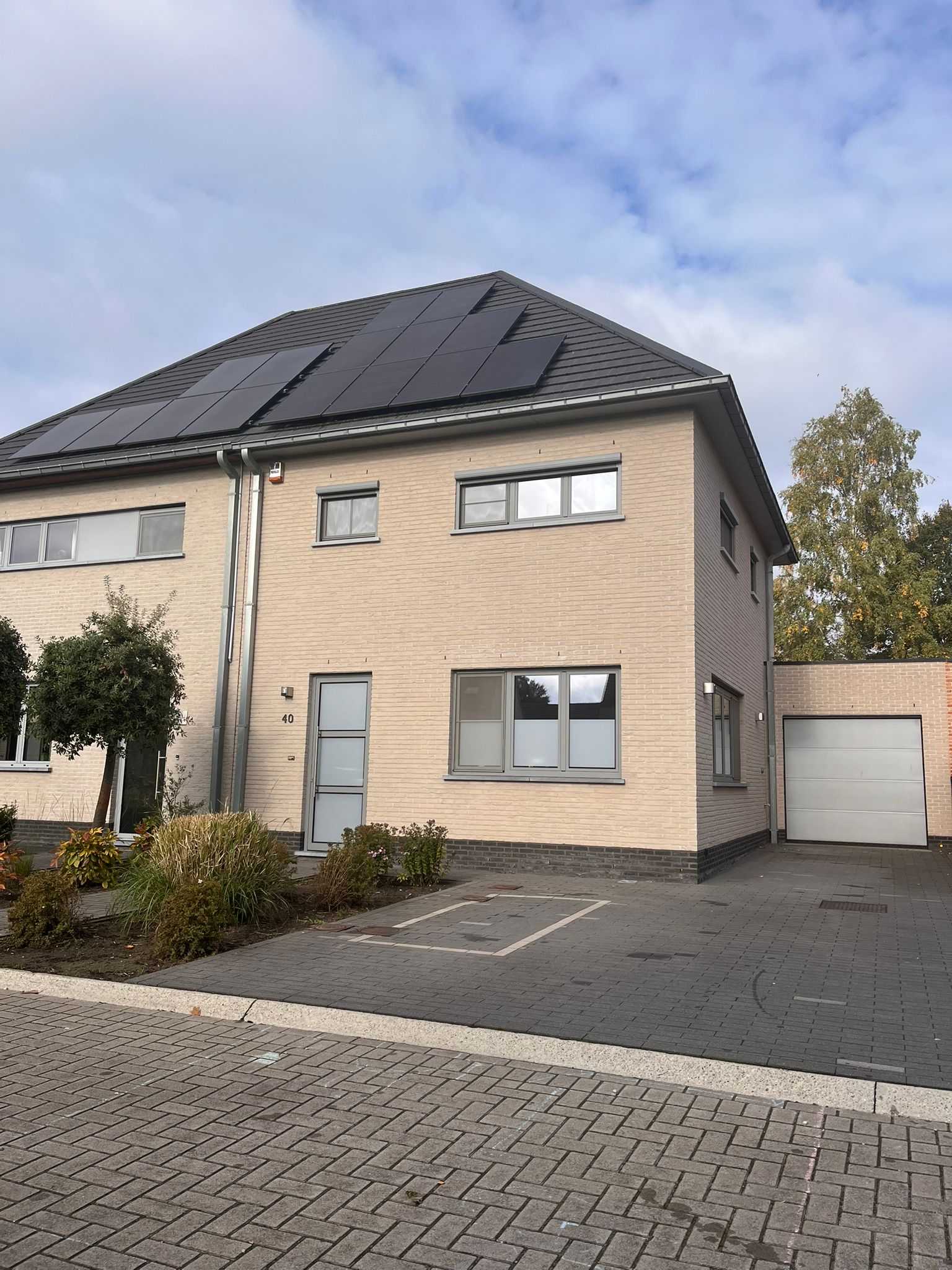 Huis te koop in Kalmthout met 4 slaapkamers - foto 1