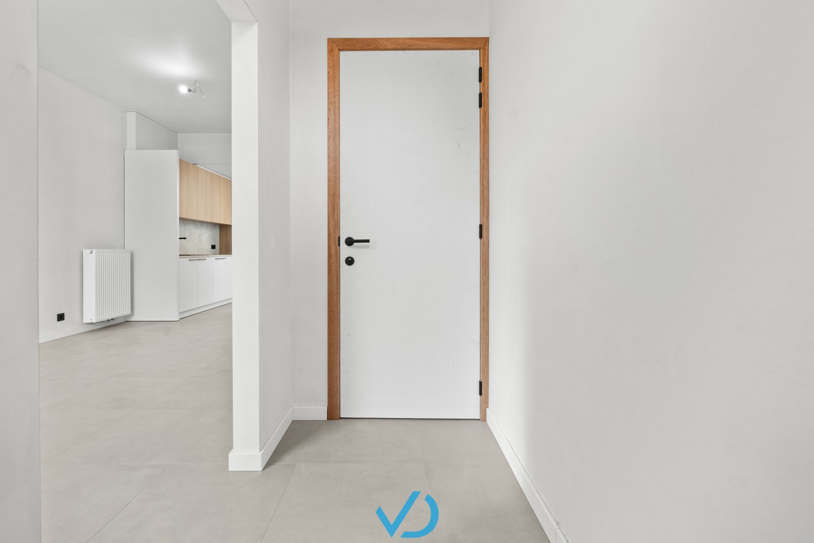 Gerenoveerde, instapklare woning met 3 slaapkamers op een toplocatie te Ieper! - foto 3