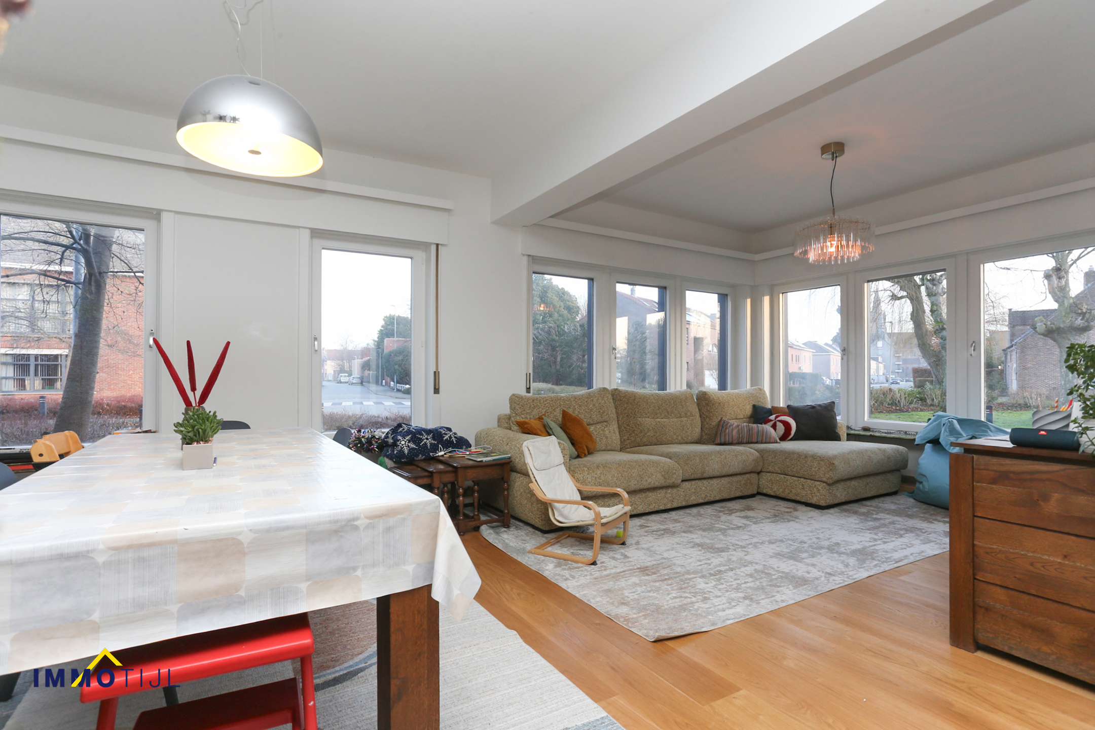 Ruime en lichtrijke woning in hartje Sint-Gillis - foto 5