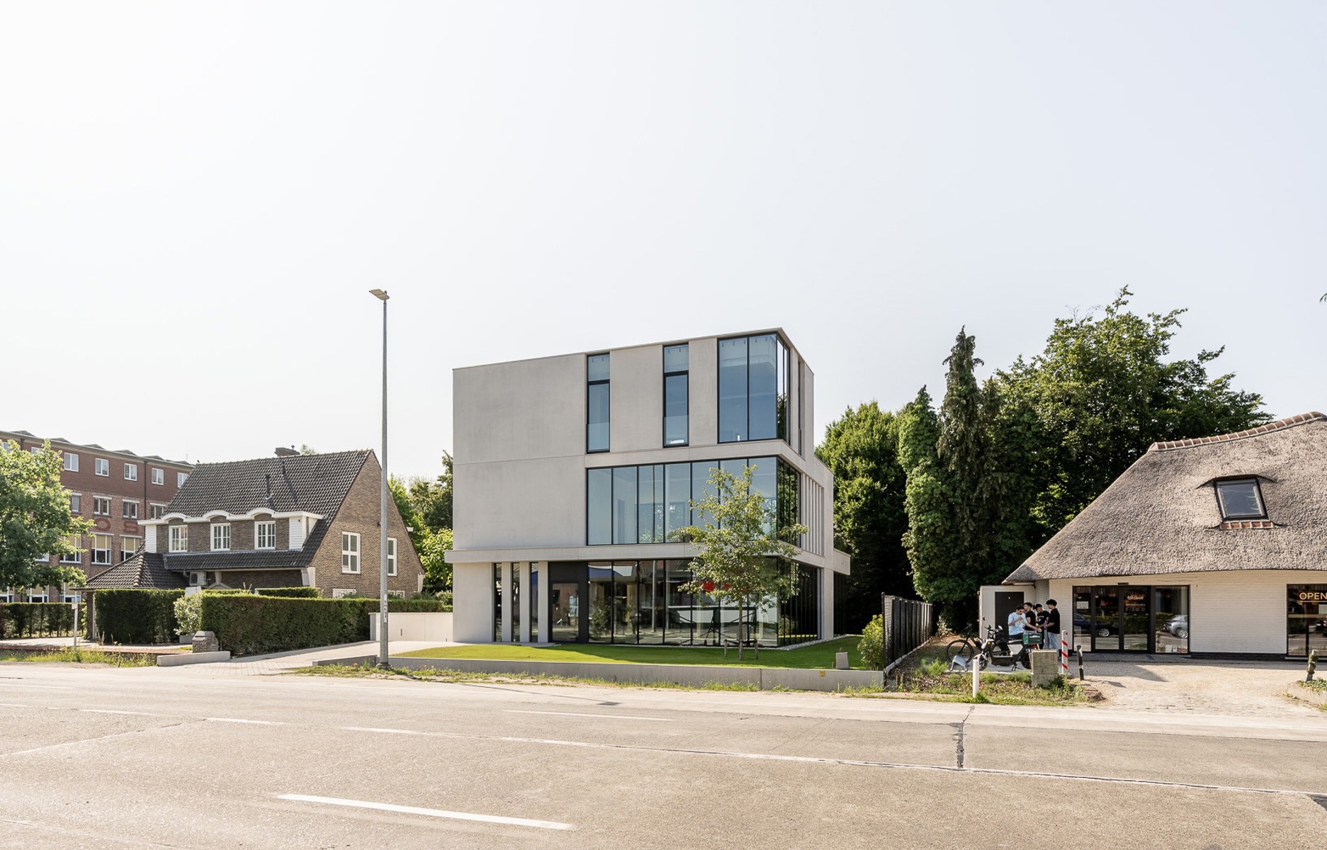 Commercial for sale in Ghent - photo 1