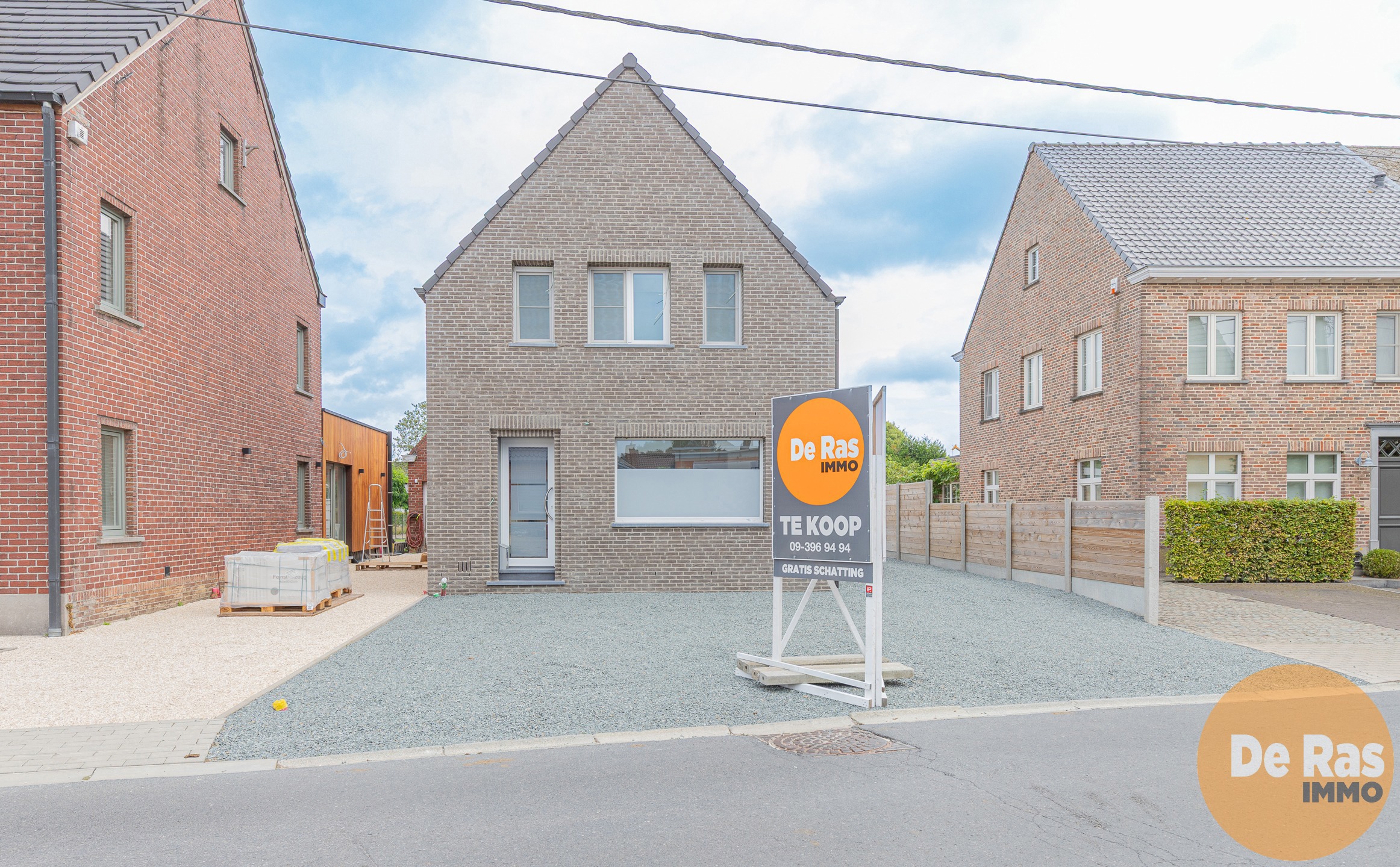 BAVEGEM - Gezinswoning met grote garage/werkplaats - foto 1