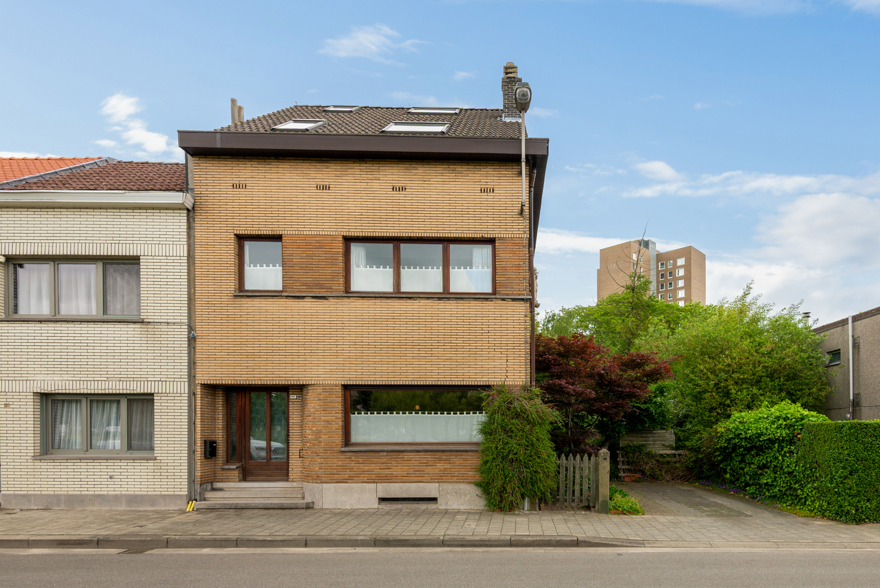 Ruime HOB met prachtige, volgroeide tuin - foto 2