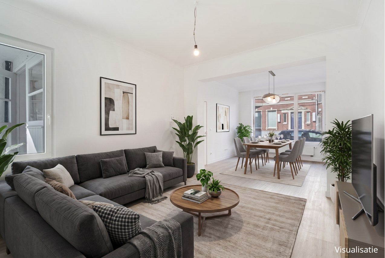 Net gerenoveerde woning met loods nabij centrum Kortrijk - foto 1