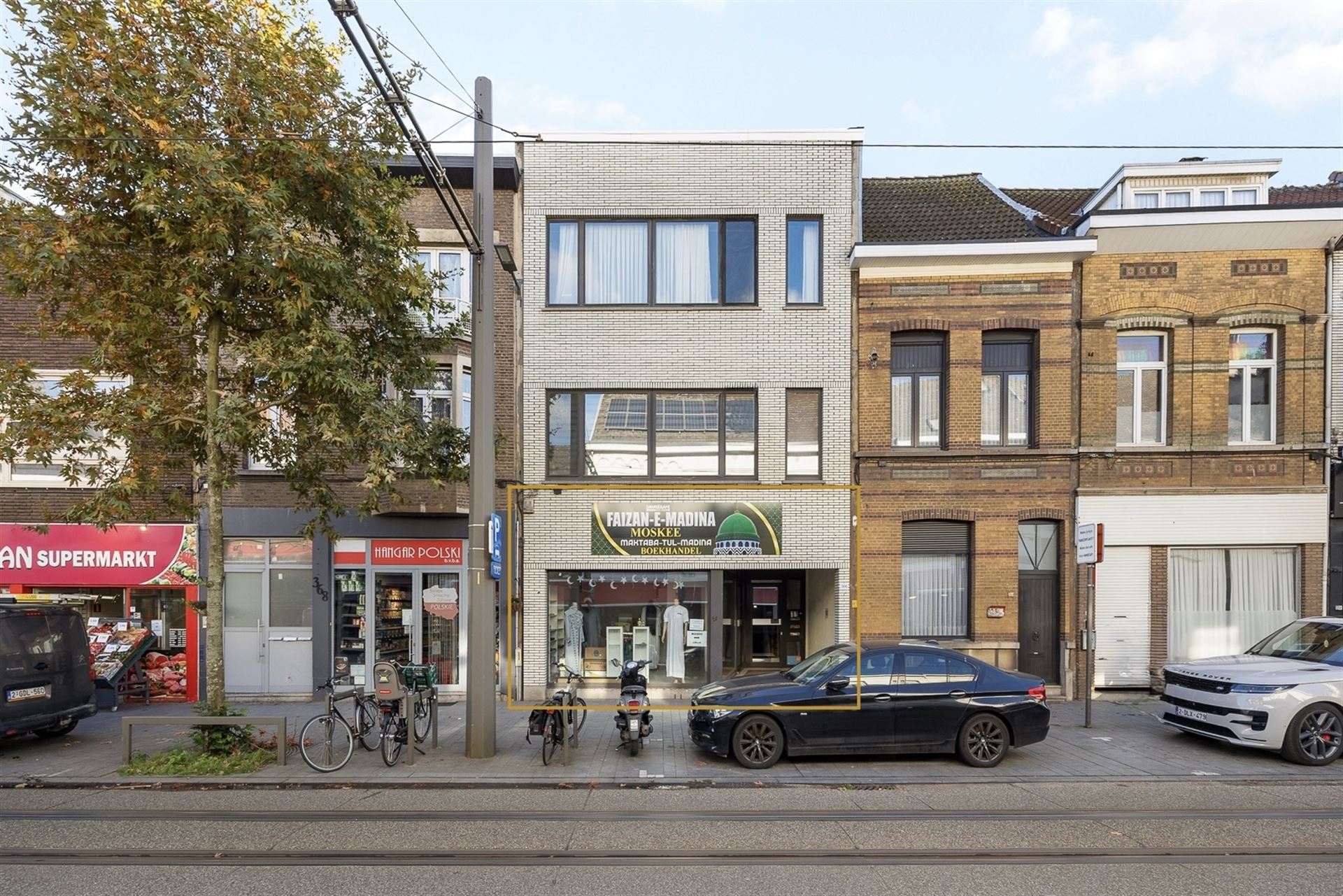 Handelsruimte met magazijn van 330 m2 - foto 1