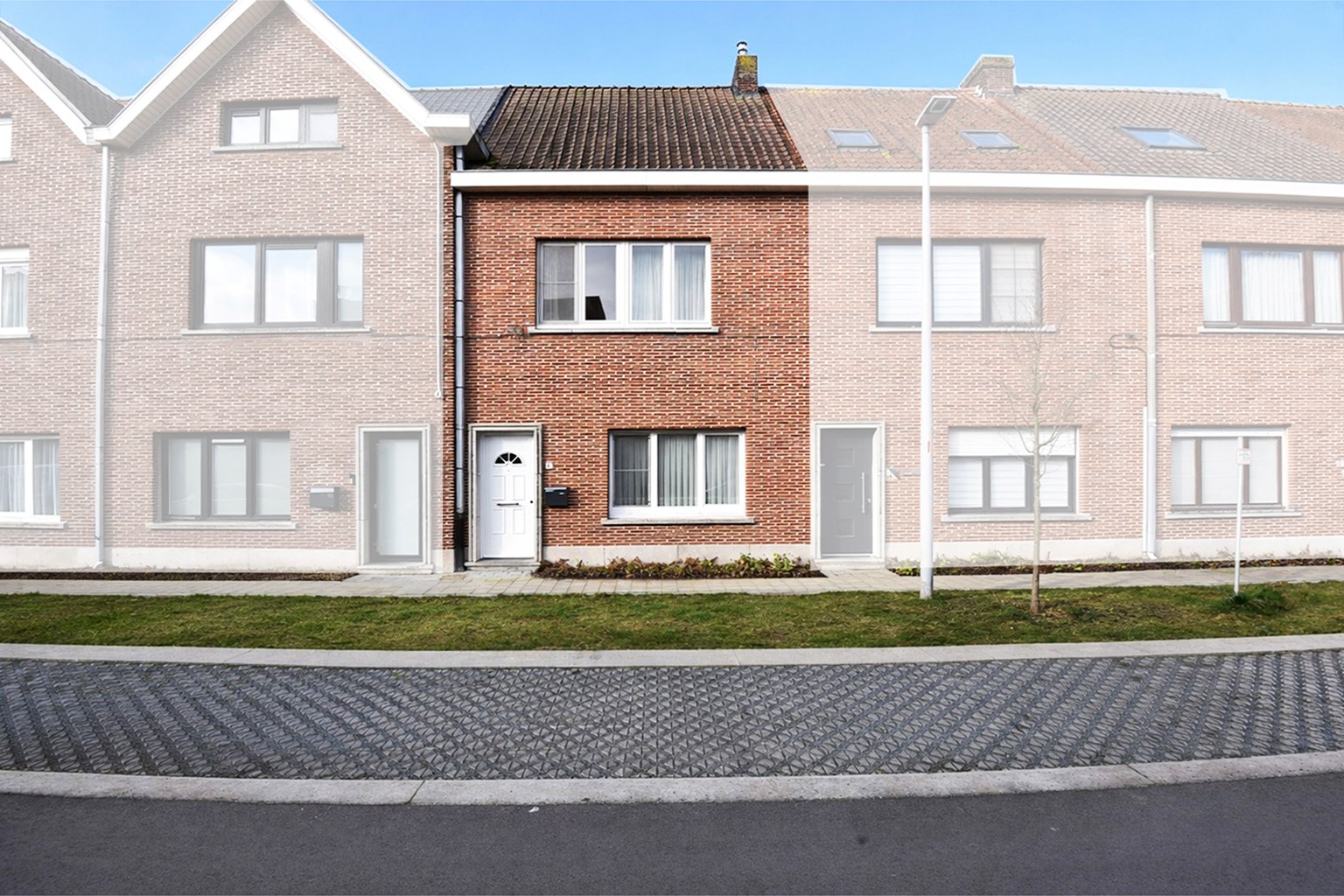 Woning met 3 slaapkamers en garage nabij centrum Eeklo - foto 1