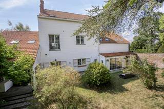 À vendre – Villa exclusive avec 7 chambres et 5 salles de bains à Nossegem Adresse : Erpsestraat 83, 1930 Nossegem – Prix demandé : 749.000 €...