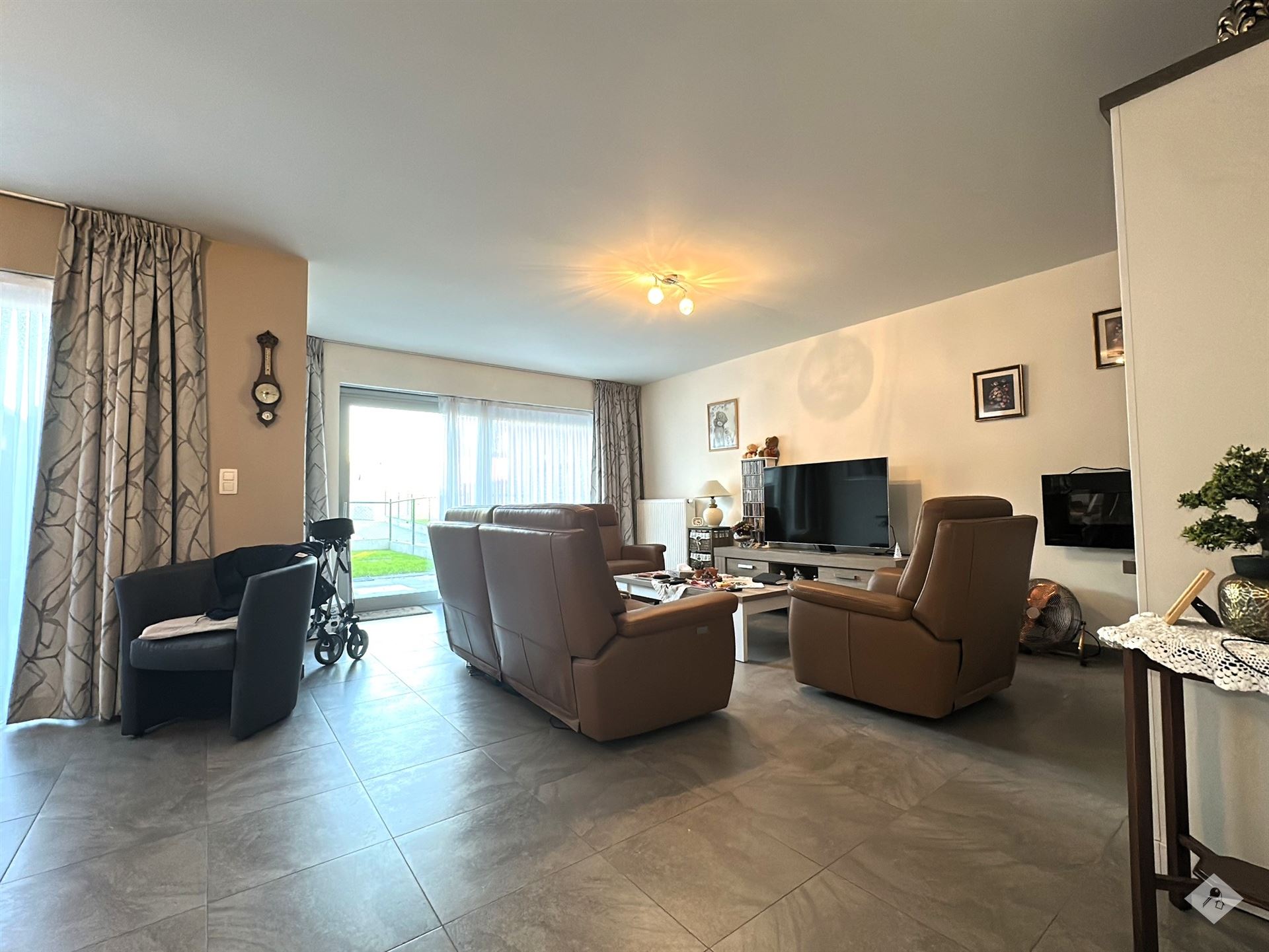 Appartement à louer à Buggenhout avec 2 chambres - photo 2