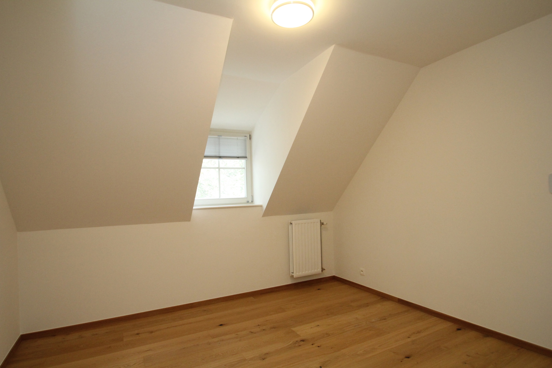 Instapklaar dakappartement met lift, 2 slaap- en badkamers én inpand. parking - foto 5