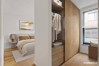 Gelijkvloers appartement 182m² met 3 slaapkamers, dressing, 2 badkamers en een privatief terras en tuin van 127m² gelegen in een nieuw project op een toplocatie in het hartje van Schoten. Op 50 meter van het marktplein en nabij alle winkels, openbaar vervoer, enz…<br />           <br /><strong><span>Kopen aan 6% BTW ipv 21% ? Voor dit project is het mogelijk! Vraag hiervoor naar de voorwaarden.</span></strong><br />                                                                                            <br />Exclusief wonen op een historische locatie aan het monument Gelmelenhof en met de wekelijkse markt handig vlakbij? <br /><br /><strong>Dit appartement is volledig afgewerkt met hoogwaardige materialen en is instapklaar. Eveneens volledig geschilderd. </strong><br /><br />Ondergrondse parking is voorzien en kan mee aangekocht worden.<br /> <br /> 