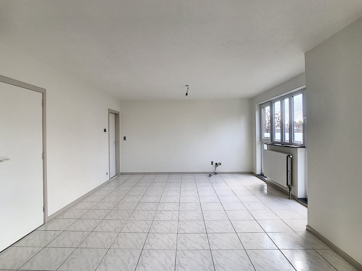 Ruim appartement met twee slaapkamers te huur in Essen - foto 4