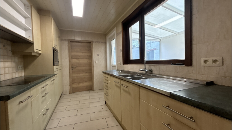 Ruime stadswoning met terras te huur in Sint-Andries Brugge - foto 3