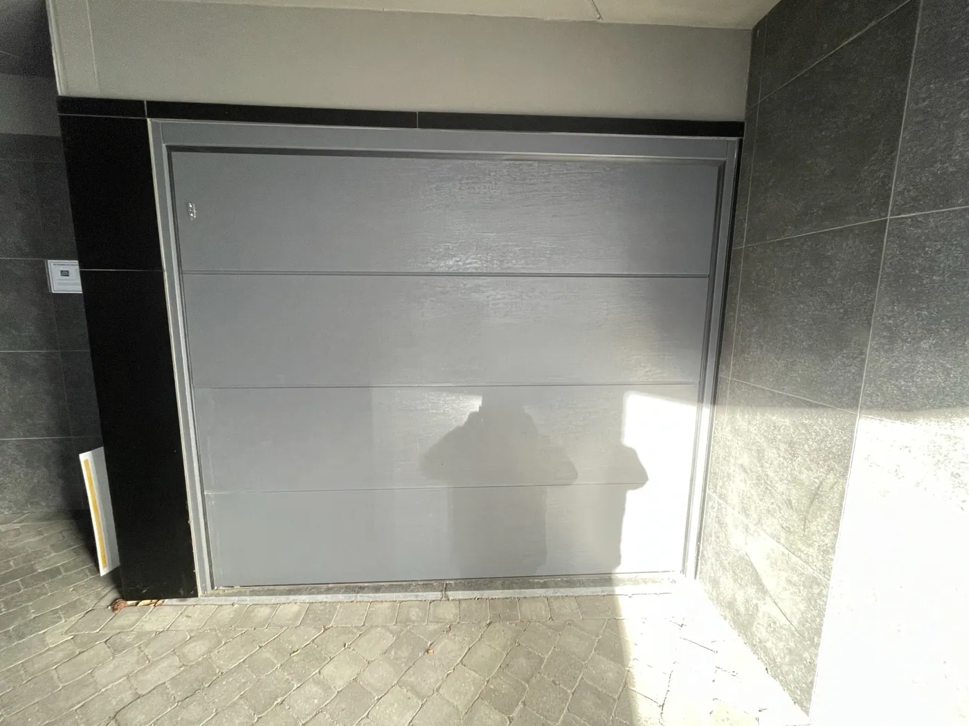 Uniek aanbod! Ruime garage in hartje Wenduine! - foto 2