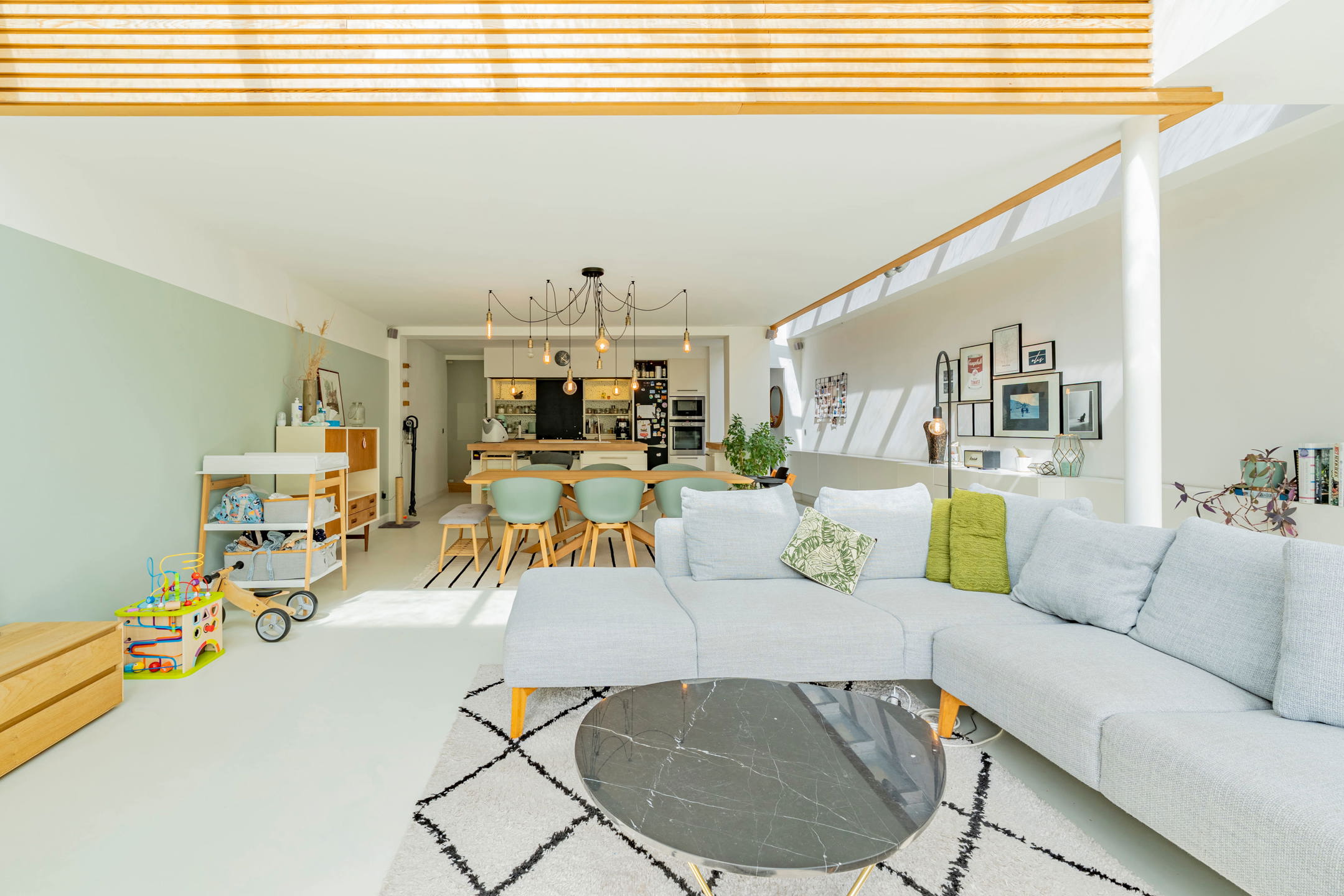 Instapklare gerenoveerde woning te Assebroek - foto 4