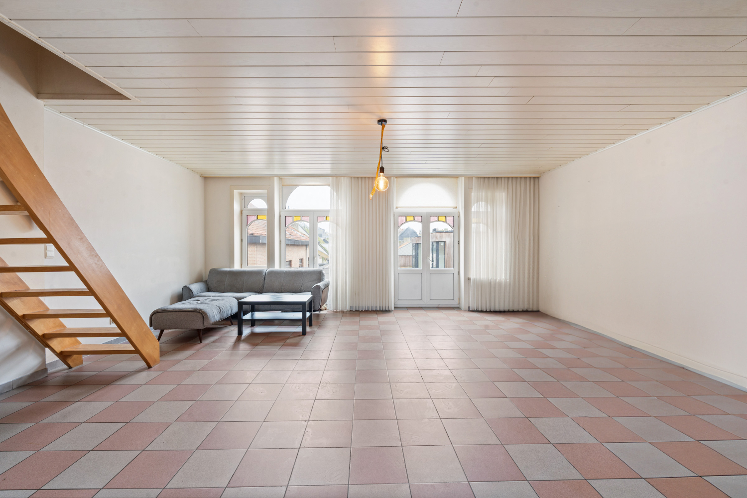 Opbrengsteigendom met drie appartementen en handelspand in het hart van Blankenberge - photo 3