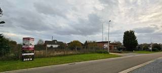 PROJECTGROND 2 percelen samen 2588ca.Perceelbreedte: 58 meter.Deze grond is mogelijks geschikt voor het realiseren van 4 woningen (2 HOB en 2...