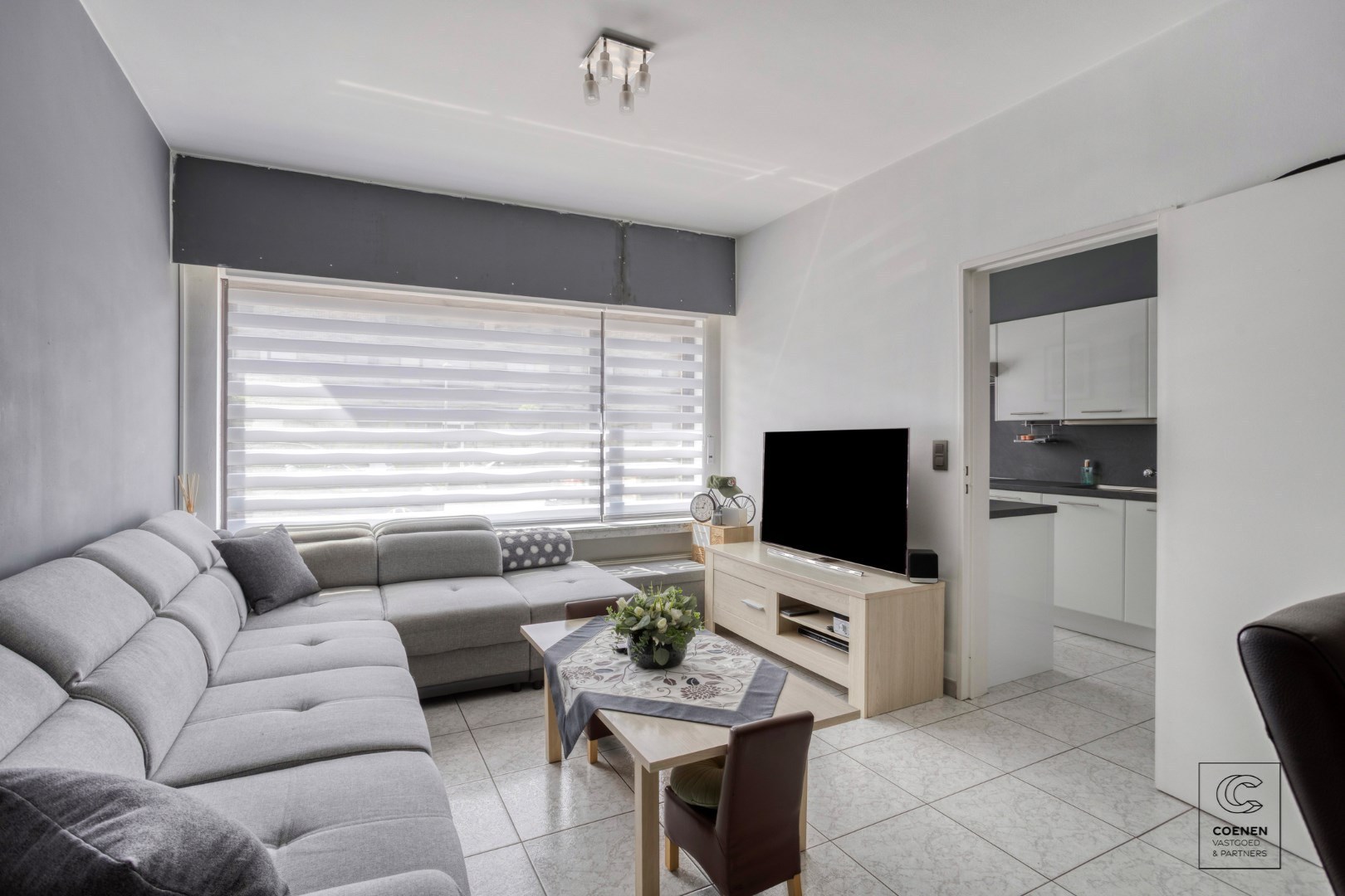 Instapklaar gelijkvloers appartement van 90m² met tuin en garage nabij het centrum van Schoten! - foto 3