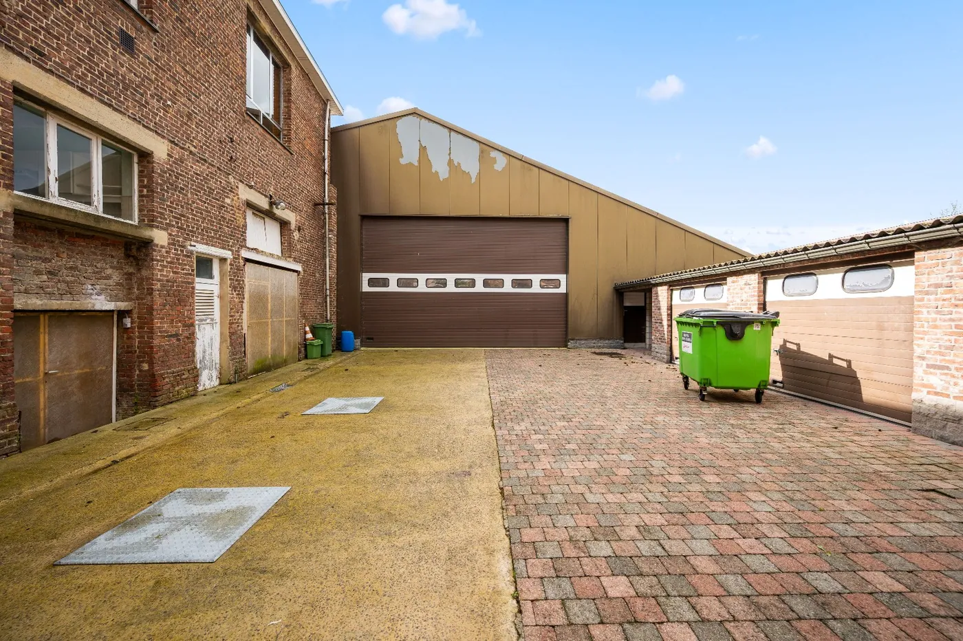 Te renoveren woning met ruime loods en stockagemogelijkheden - foto 4