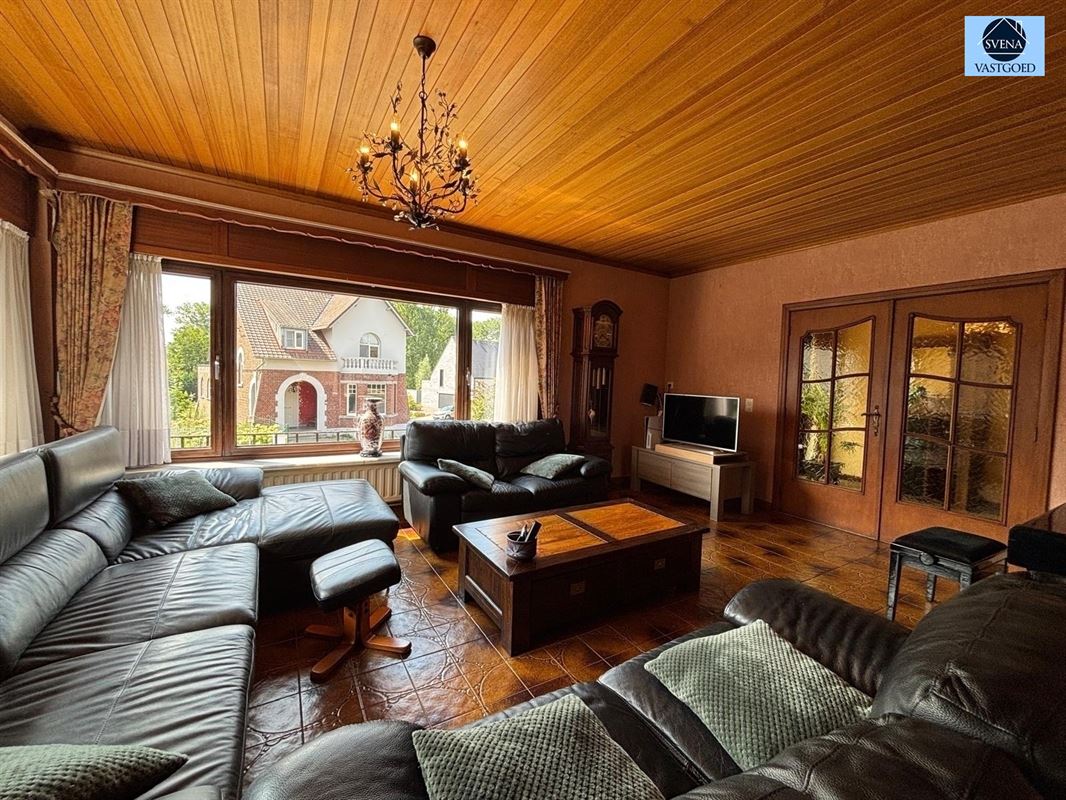 RUIME WONING MET 4 SLAAPKAMERS EN GARAGE IN RUSTIGE OMGEVING - foto 4