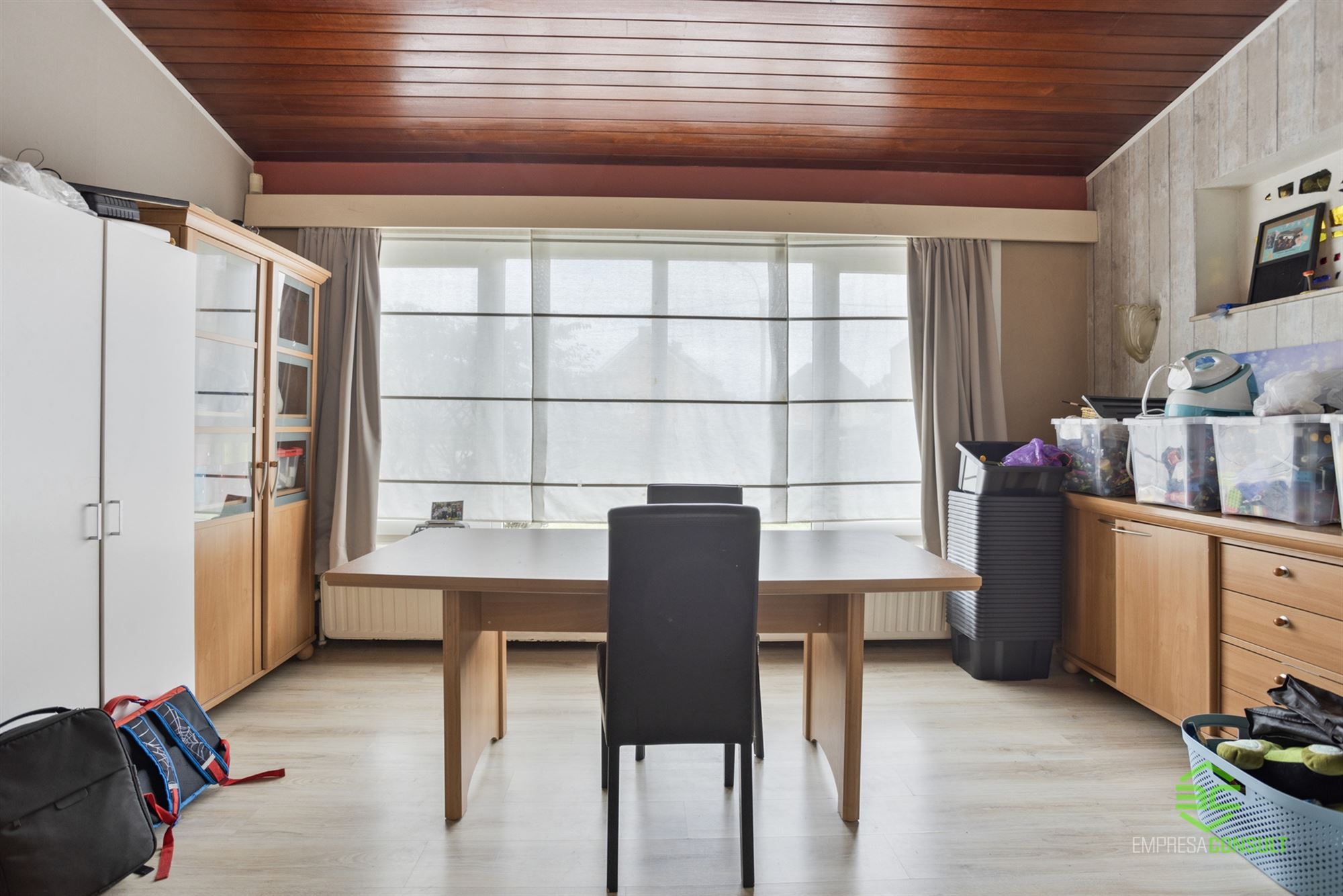 Te renoveren gezinswoning met 3 slpk op 7a 52ca nabij het centrum! - foto 4