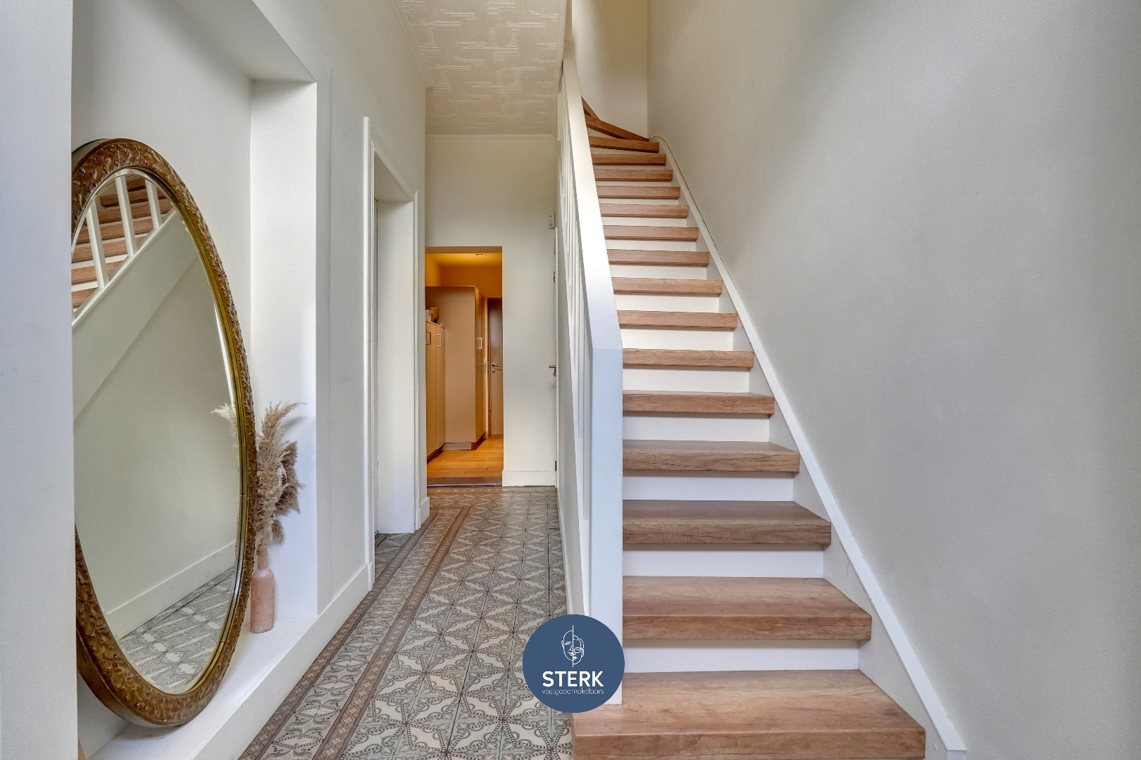 VEELZIJDIGE WONING MET HANDELSRUIMTE (448 m²) OP EEN ZICHTLOCATIE TE REKEM ! - foto 5