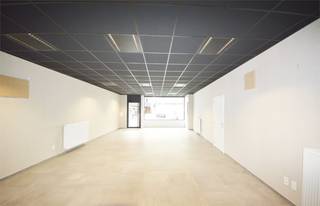 Commercial à louer à Alost