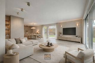 Spacious and bright villa with sunny garden – 908 m² plot, bordering the dunesThis exceptionally spacious villa enjoys a prime location, directly...