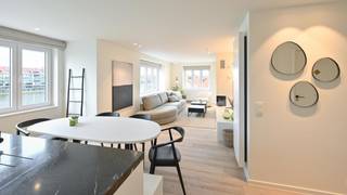 Prachtig instapklaar hoekappartement (125m²) met 3 grote slaapkamers en met een prachtig zicht op het Zegemeer.Het appartement is rustig gelegen,...