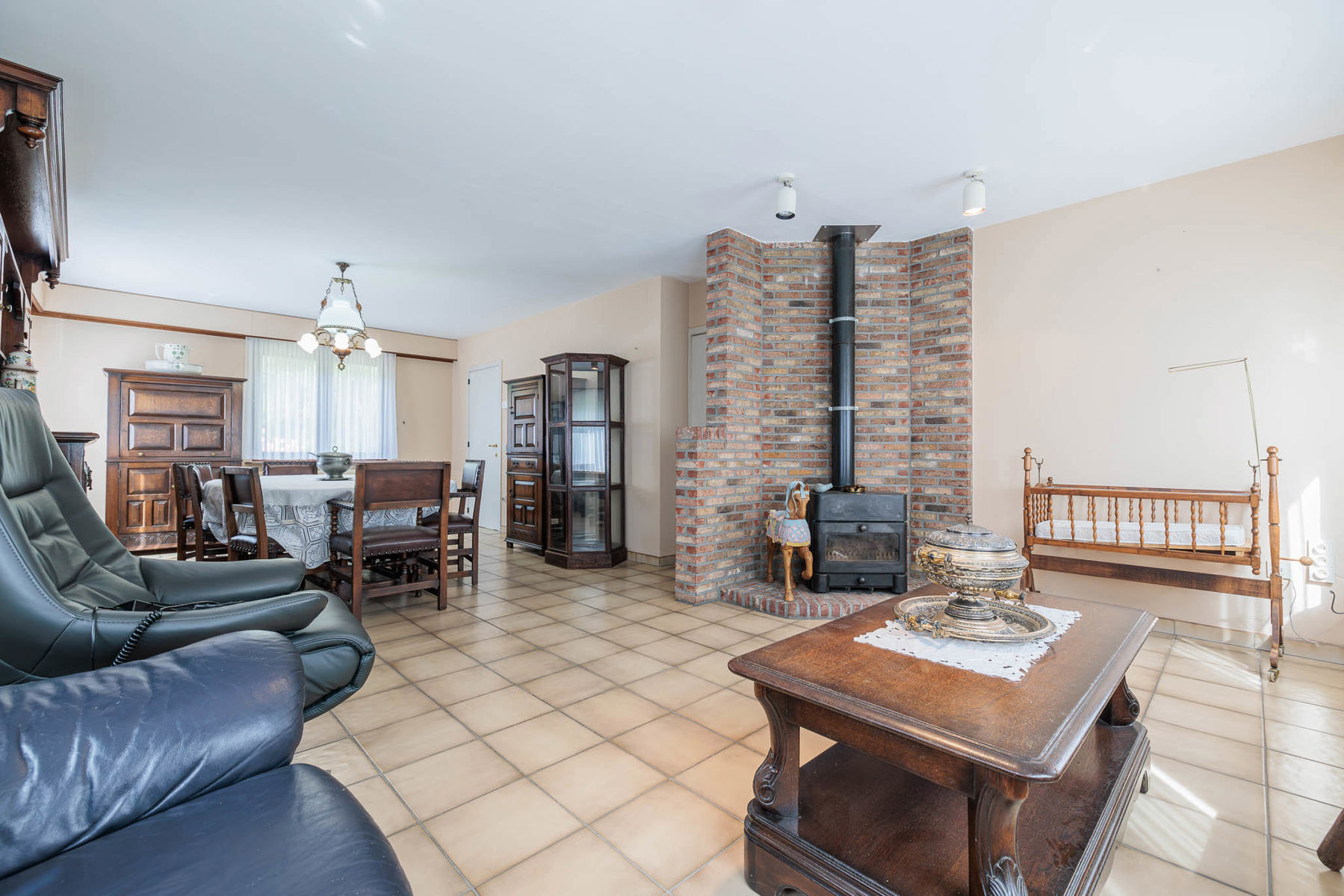 Open woning met 4slpk en volledige onderkeldering op 1.372m² - foto 2