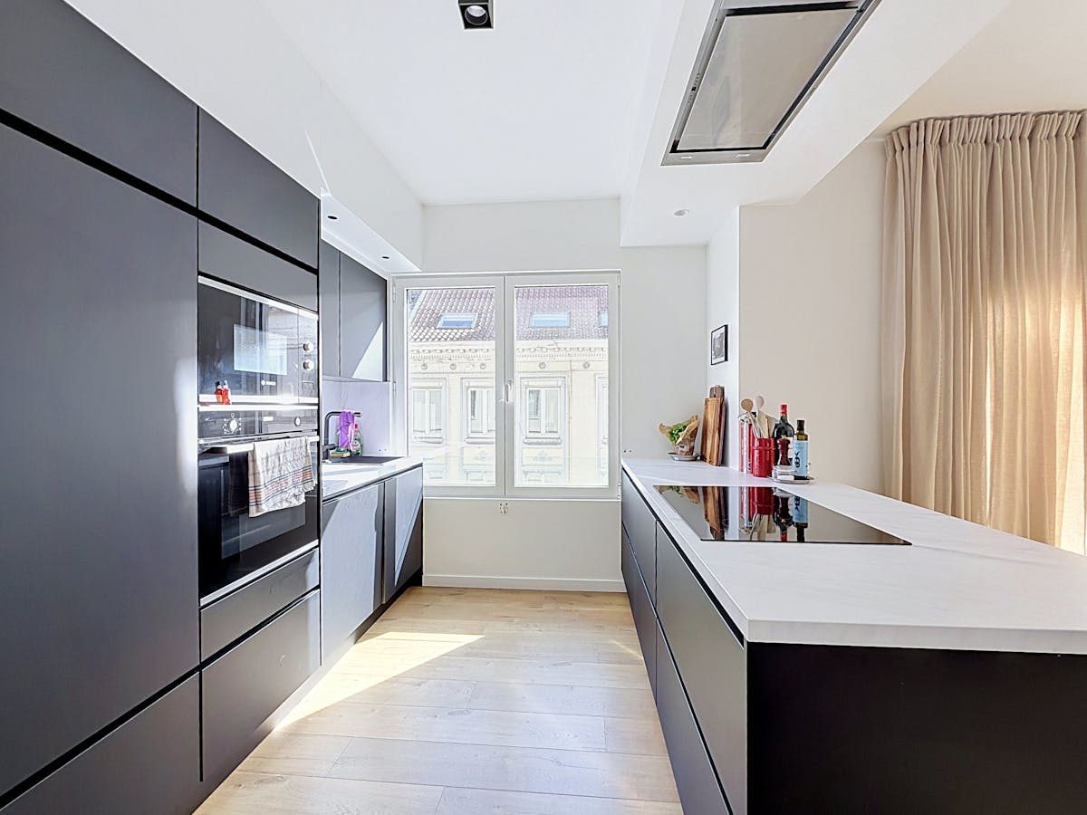 Appartement met 2 slaapkamers en terras te huur in Gent - foto 5