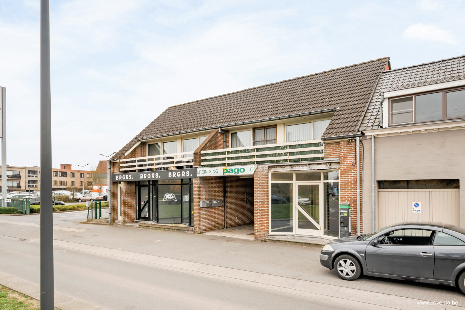 Opbrengsteigendom met 2 appartementen en 2 handelsruimtes te Waregem - foto 2