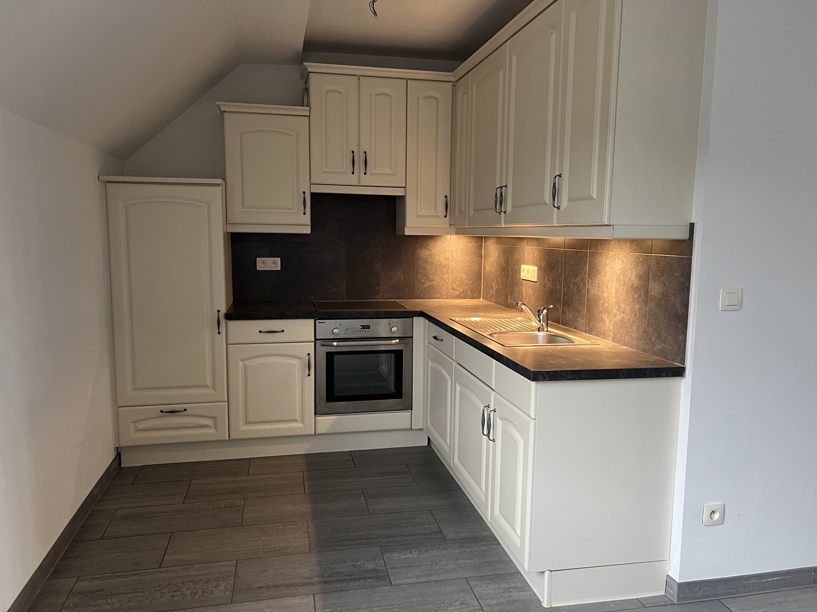 Appartement à louer à Dilsen-Stokkem avec 1 chambre - photo 4